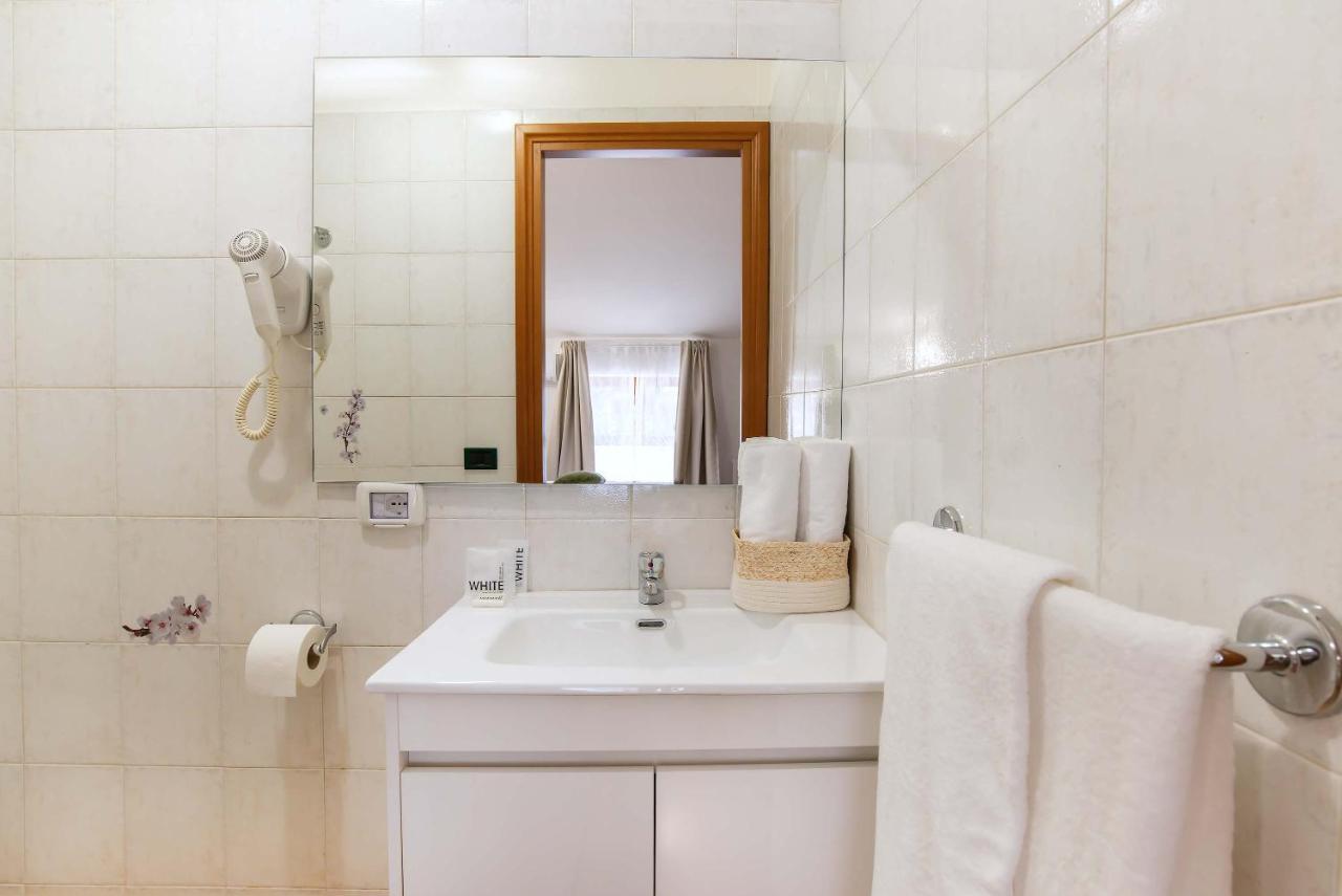 Plaza Rooms تْشامبينو المظهر الخارجي الصورة