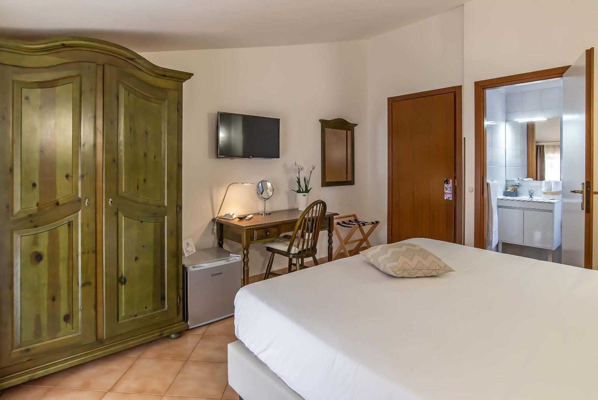 Plaza Rooms تْشامبينو المظهر الخارجي الصورة