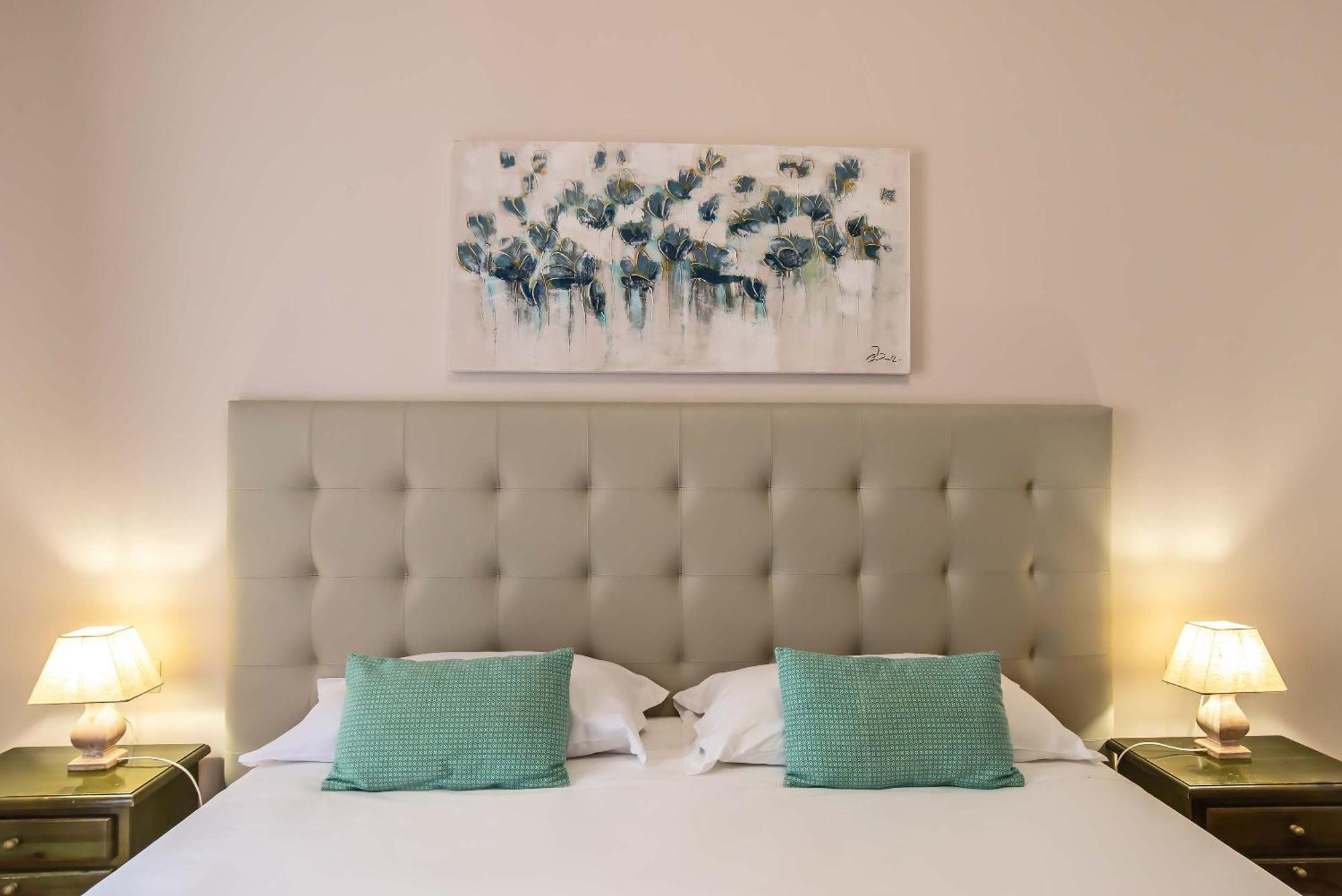 Plaza Rooms تْشامبينو المظهر الخارجي الصورة