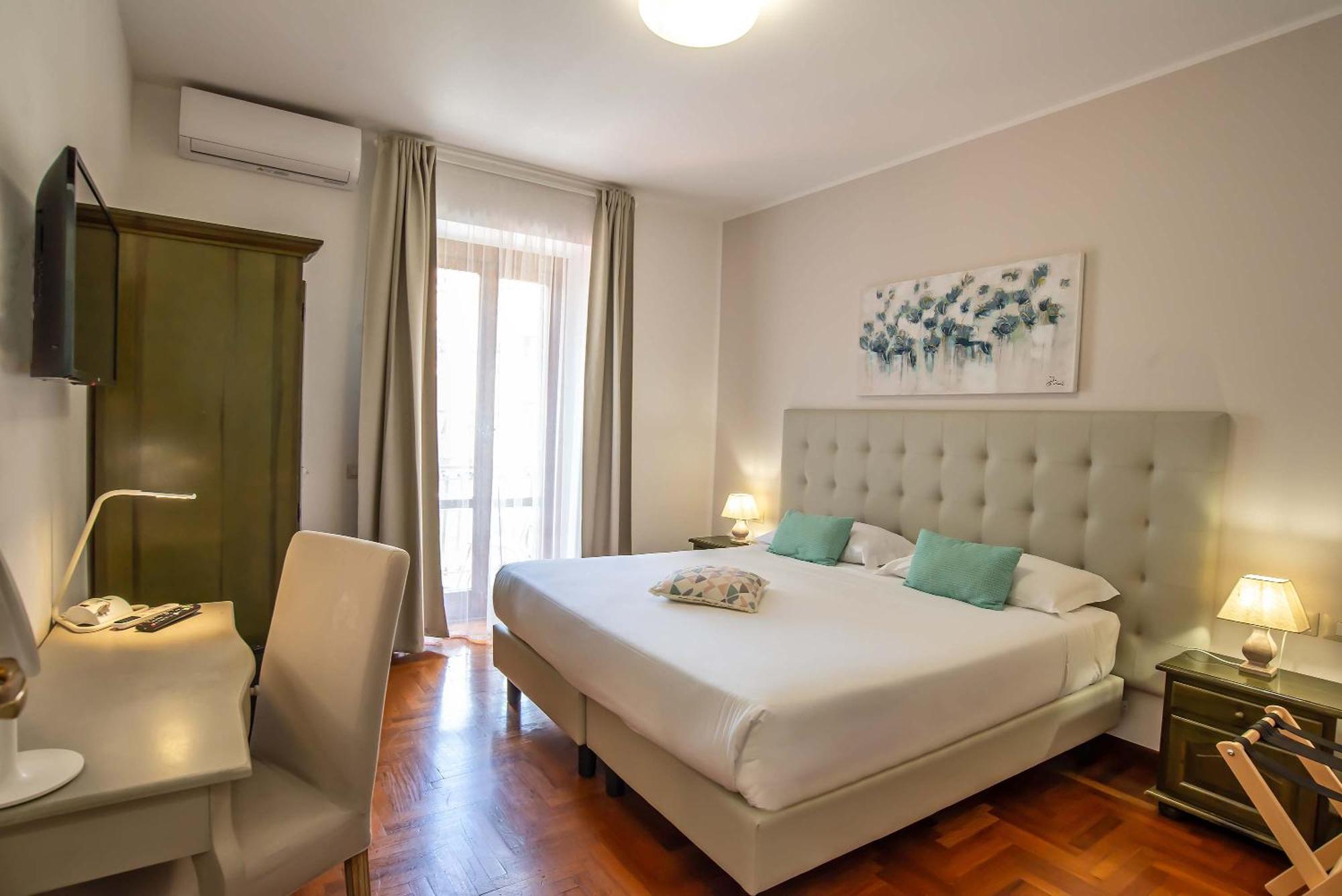 Plaza Rooms تْشامبينو المظهر الخارجي الصورة