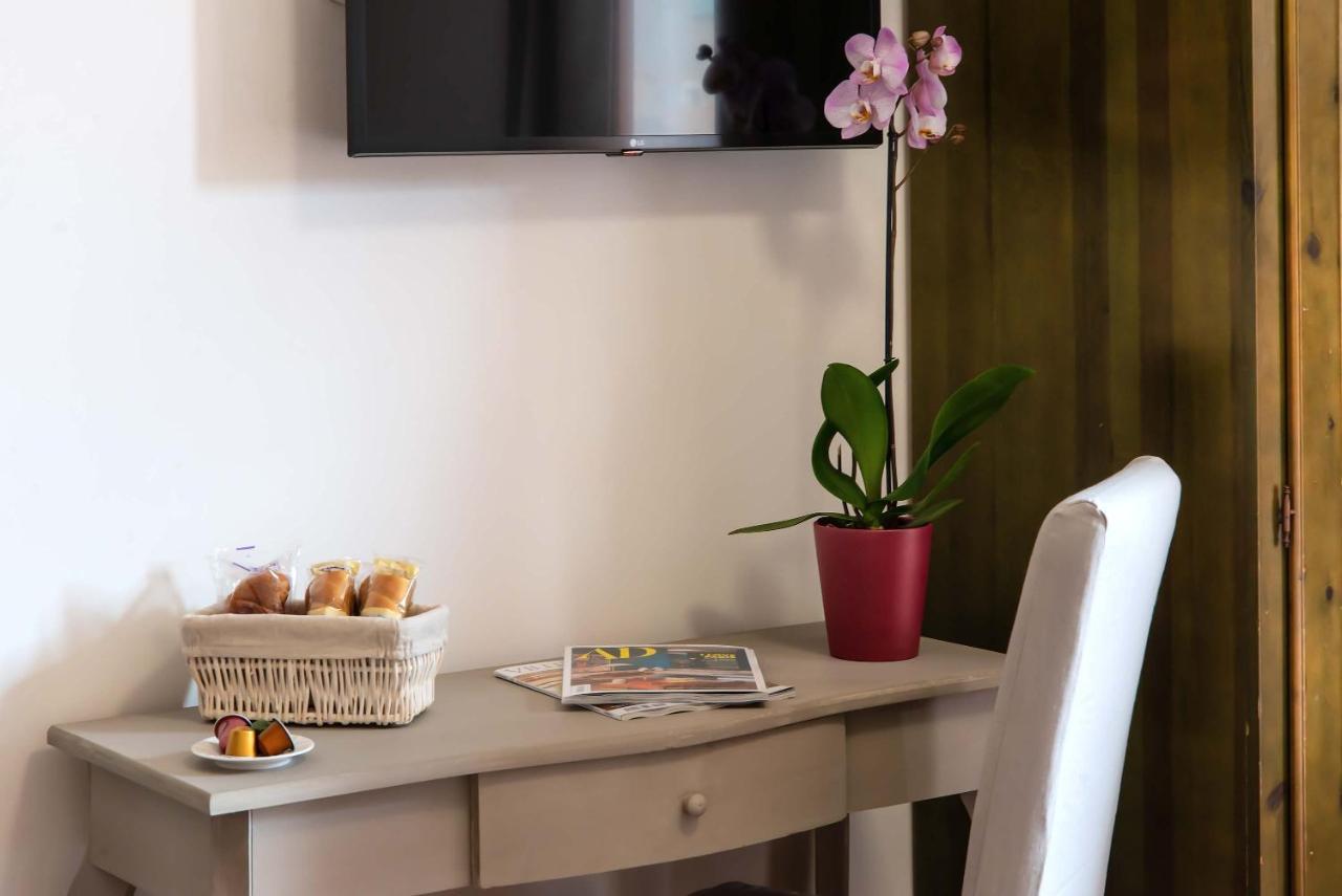 Plaza Rooms تْشامبينو المظهر الخارجي الصورة